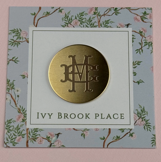 Stacked Barrett 2 Letter Monogram Needle Minder