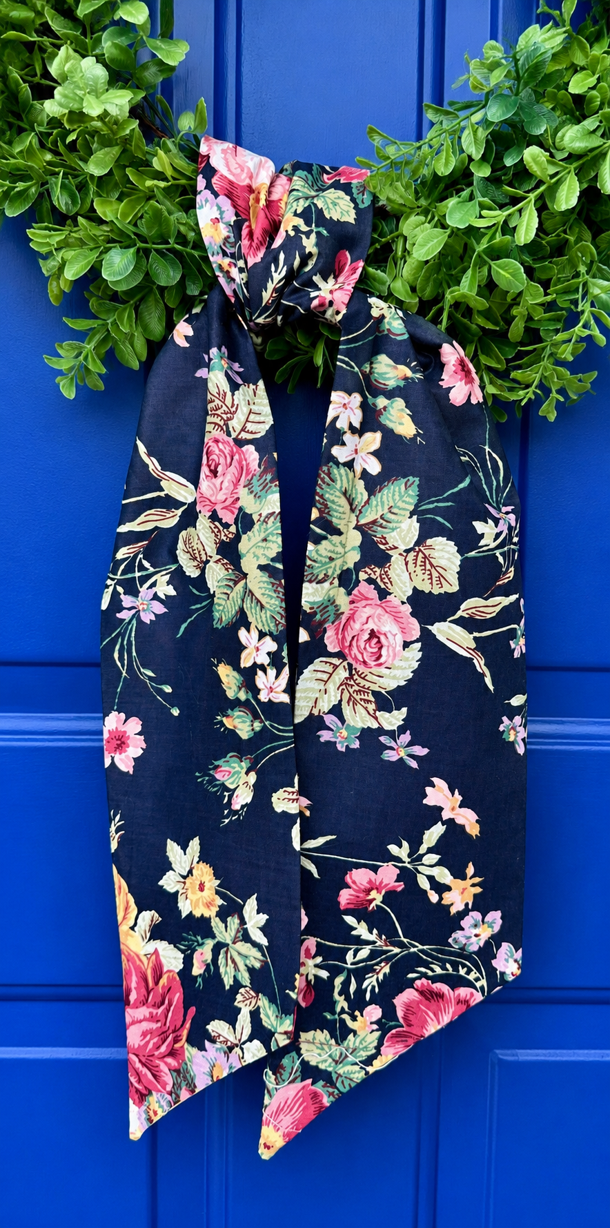 Dolly Black Floral Wreath Sash