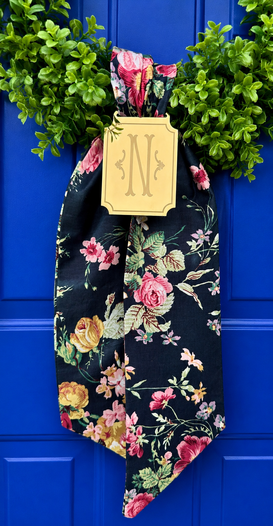 Dolly Black Floral Wreath Sash