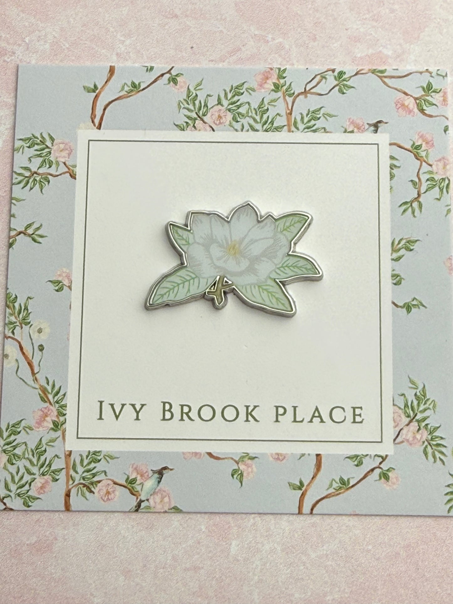 Magnolia Needle Minder