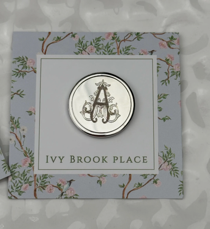 Recessed Round Coin Style Silver Needle Minder
