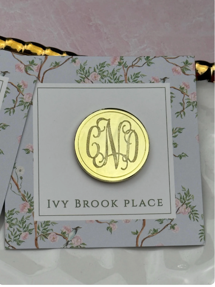 Recessed Coin Style Gold Needle Minder